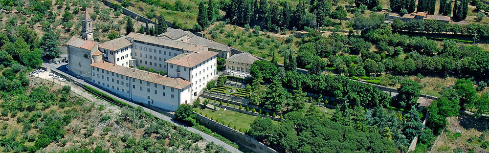 Hotel Oasi Neumann Кортона Екстериор снимка