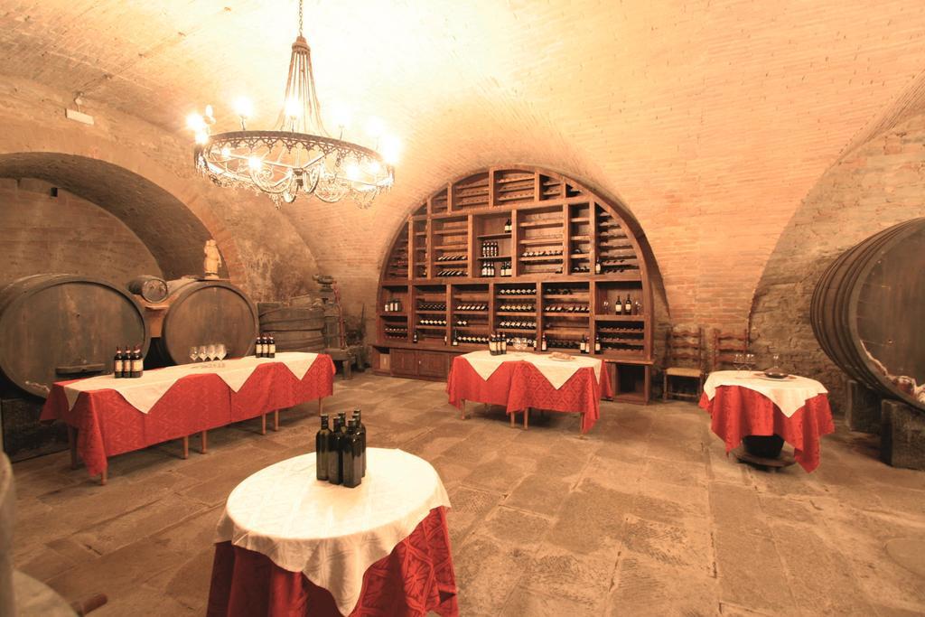 Hotel Oasi Neumann Кортона Ресторант снимка